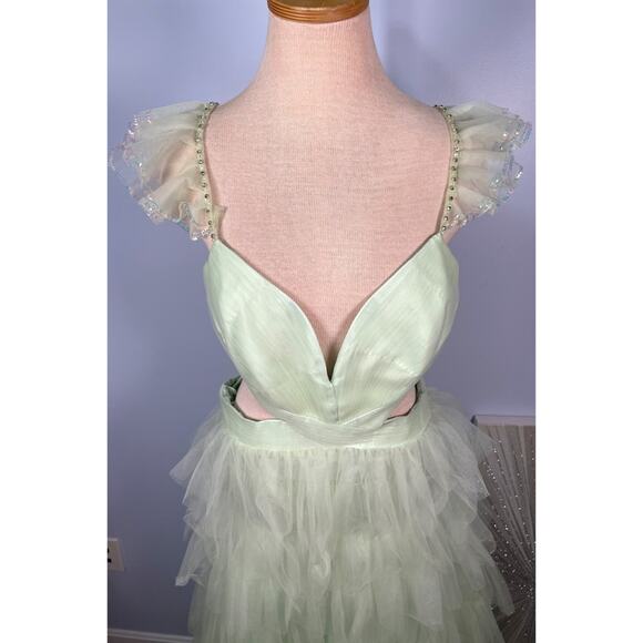 Mac Duggal Ruffle Tiered Tulle Cutout Mint Green Maxi Gown Size 12 - Picture 4 of 12